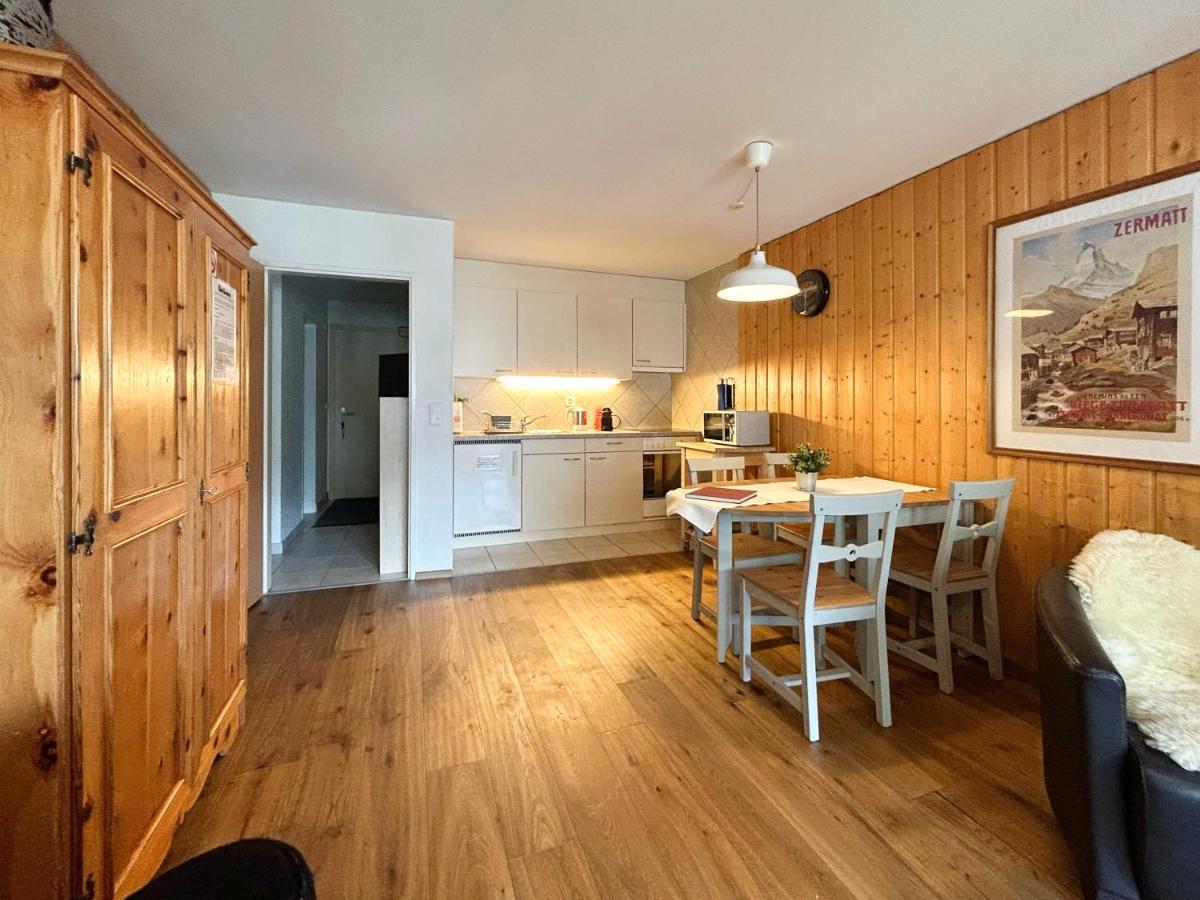 Beautiful Apartment In Zermatt With A Breathtaking View Of The Matterhorn 外观 照片