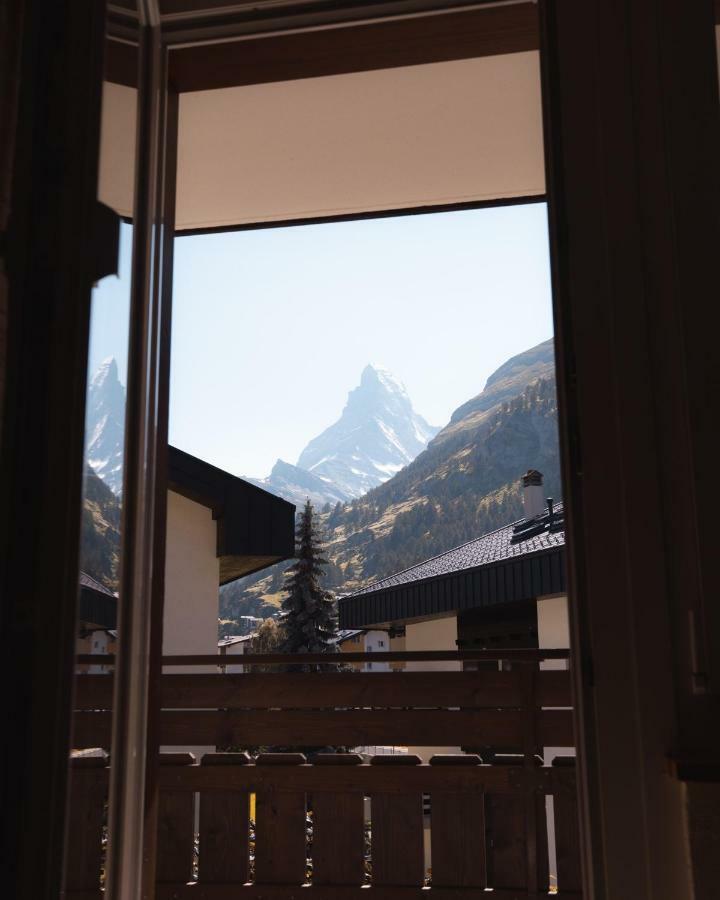 Beautiful Apartment In Zermatt With A Breathtaking View Of The Matterhorn 外观 照片